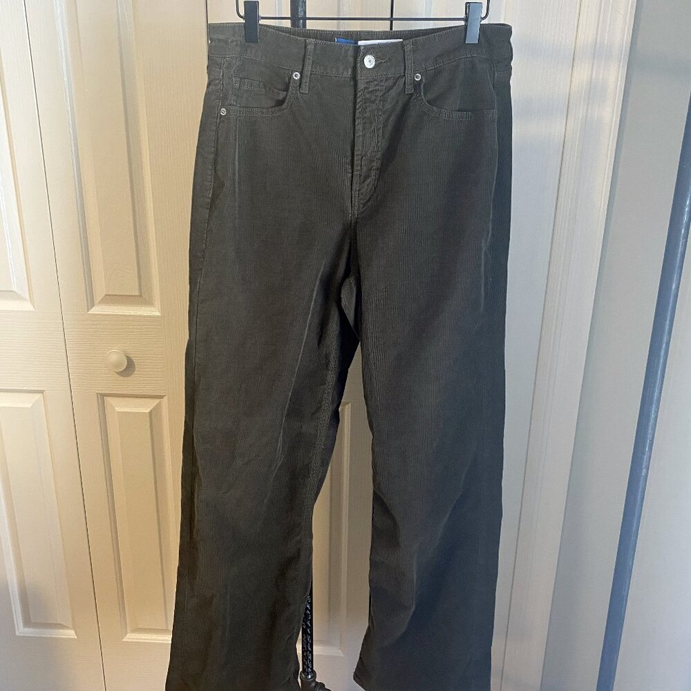 Old Navy Extra High-Rise Sky-Hi Wide Leg Corduroys, Size 10